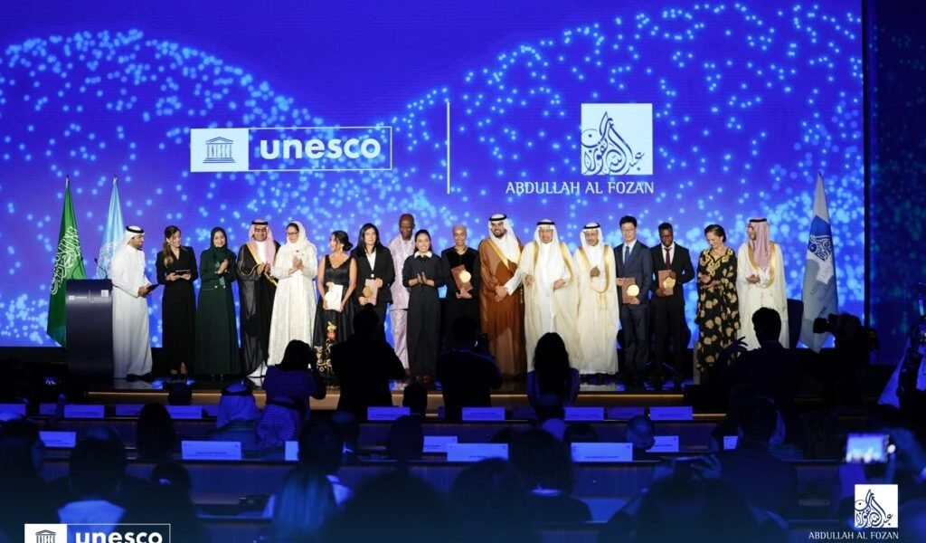 Appel à projets UNESCO-Al Fozan International Prize pour la promotion des jeunes scientifiques en STEM